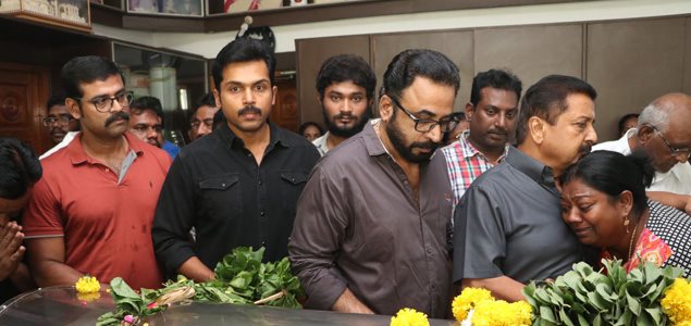 Last Respects to Actor Vinu Chakravarthee