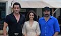 Cast and crew of Yamla Pagla Deewana Phir Se snapped during media interactions - Yamla Pagla Deewana Phir Se Event Photos