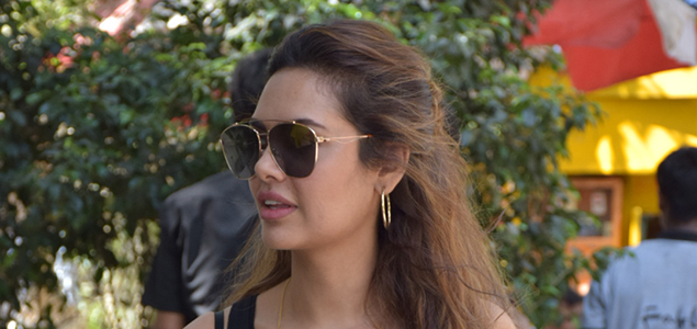 Esha Gupta snapped in Juhu