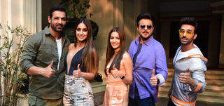 Cast of Pagalpanti promote the film