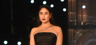 Kareena Kapoor walk the ramp at Lakme Fashion Week 2019