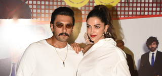 Ranveer Singh, Deepika Padukone grace the wrap up party of '83