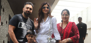 Shilpa Shetty and family spotted at Hakkasan in Bandra