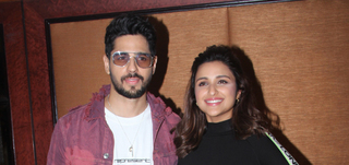 Sidharth Malhotra and Parineeti Chopra snapped promoting the film Jabariya Jodi