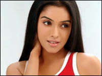 Salman, Aamir similar as people: Asin 