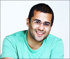 Aamir is a very powerful man: Chetan Bhagat