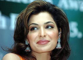 Pakistani actress Meeras husband booked for theft