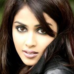 Genelia to make her debut in Malayalam through Urumi