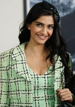 Sonam supports breast cancer awareness
