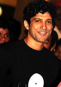 Farhan calls out for proper sanitation in trains