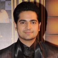 Ive to distance myself from my character: Karan Mehra