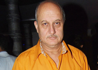 Anupam enjoys memorable time with De Niro
