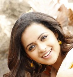 Bhavana in MT – Hariharan teams next