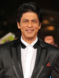 Why SRK feels awkward?