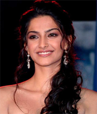 Still in film industry because of critics: Sonam Kapoor