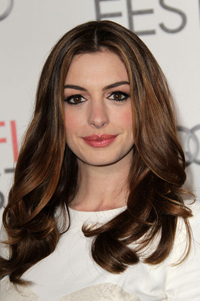 Talking about The Dark.. role makes Hathaway cry