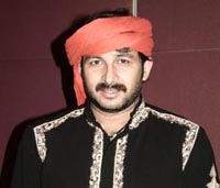 Manoj Tiwari to start film on Sher Shah Suri in 2013