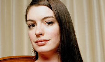 Hathaway sings Christmas carols