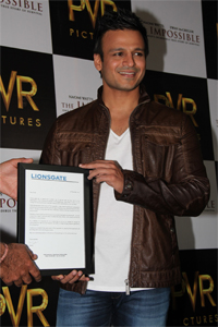 Vivek Oberoi, I salute you: Naomi Watts
