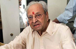 Pran back in hospital