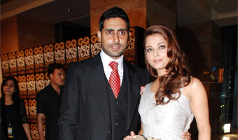 Aishwarya happy playing mom: Abhishek