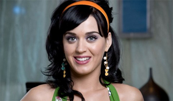 Perry wants fans to choose songs for new movie