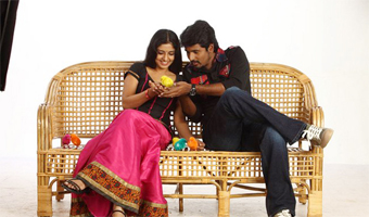  Manam Koththi Paravai awaits release