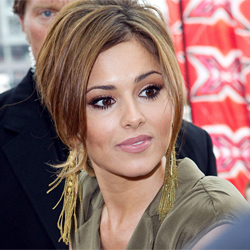 Cheryl Cole to kick the butt