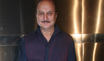 Anupam shocked on censor cut in Mr.Bhatti On Chutti