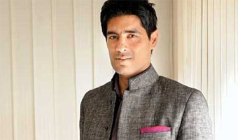 Bollywood keeps Manish Malhotra busy