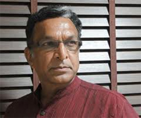 Nasser to reprise Vijay Raaz in Tamil Delhi Belly