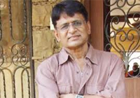 Raghubir Yadav loves flying kites