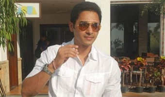 Shreyas gets nostalgic, says misses chaddi buddies