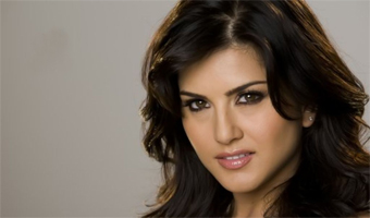 Sunny Leone to steam up Ragini MMS 2