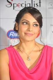 To be a celebrity, be strong: Bipasha