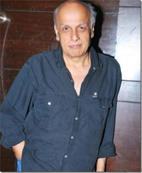 Sunny Leone was shy shooting lovemaking scene: Mahesh Bhatt 