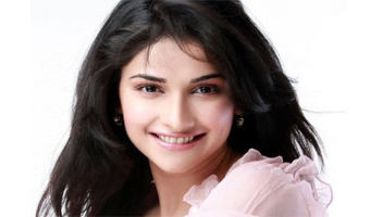 Im not going back to TV: Prachi Desai