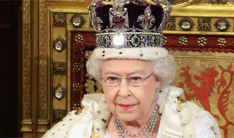 Queen Elizabeth hosts diamond jubilee lunch