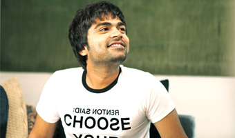 Simbu shoots for Podaa Podi in Disneyland