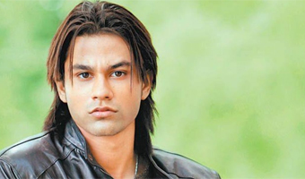 Kunal Kemmu   a proud father?