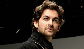 Neil Nitin Mukesh loses his iPhone!