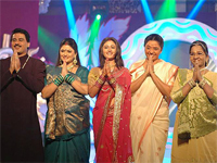 Uttaran completes 900 episodes, team celebrates
