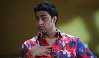 Bollywood ga ga over Abhisheks comedy in Bol Bachchan