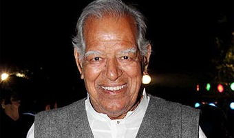 Bwood mourns Dara Singhs death