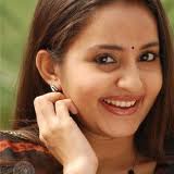 Bhama all set to experiment with her looks in Neram