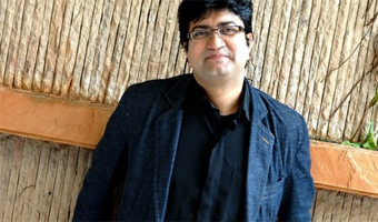 Songs are becoming like jingles: Prasoon Joshi 