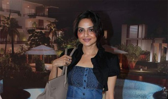 Madhoo to turn director by next year