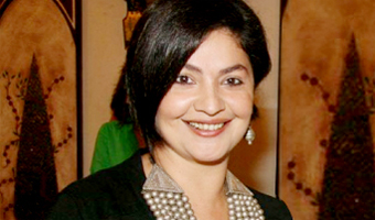 Pooja keen to re look Manzilein Aur Bhi Hain 