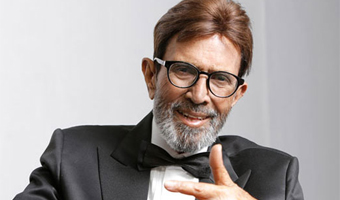 Bollywood prays for Rajesh Khannas departed soul