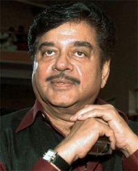 Shatrughan Sinha remains in hospital, medication adjusted: Doctor